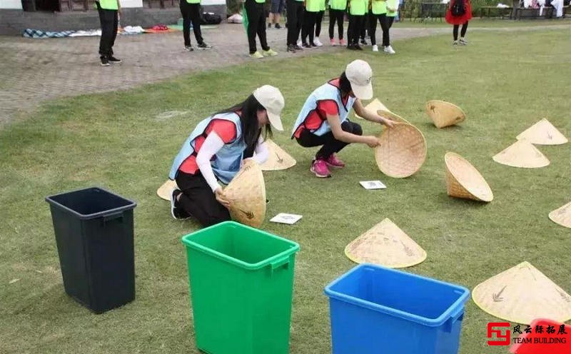 “垃圾分類大使與水果連連看”團(tuán)建活動(dòng)